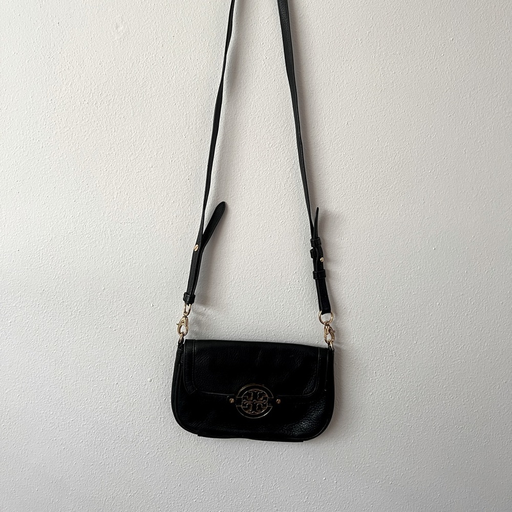Cross body purse